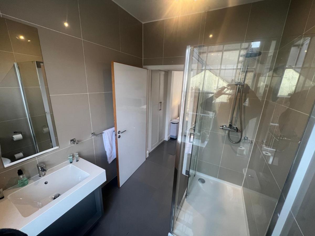 Sun Street Aparthotel Lancaster Extérieur photo