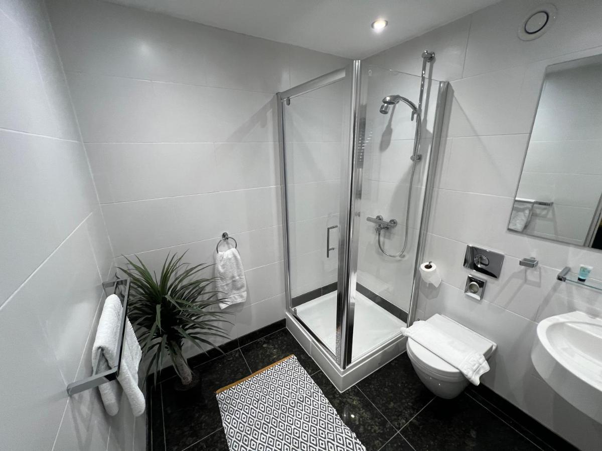 Sun Street Aparthotel Lancaster Extérieur photo