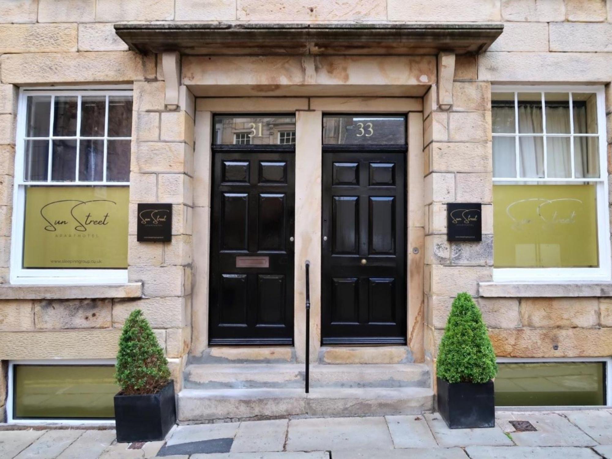 Sun Street Aparthotel Lancaster Extérieur photo